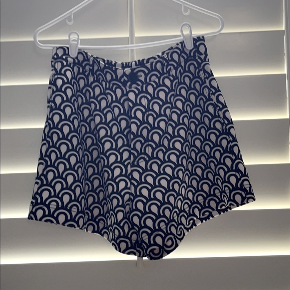 Retro pattern shorts